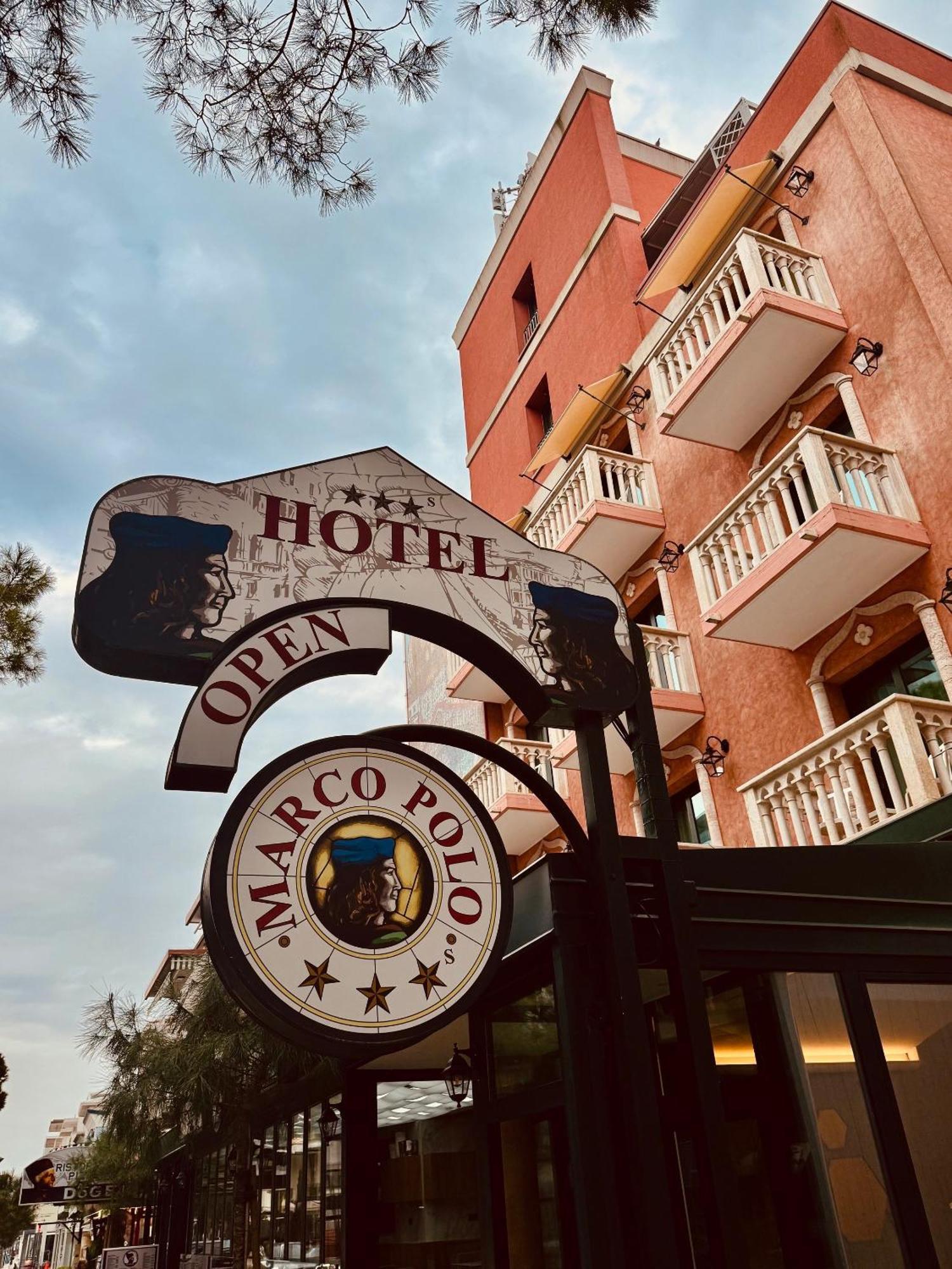 Hotel Marco Polo Lido di Jesolo Bagian luar foto