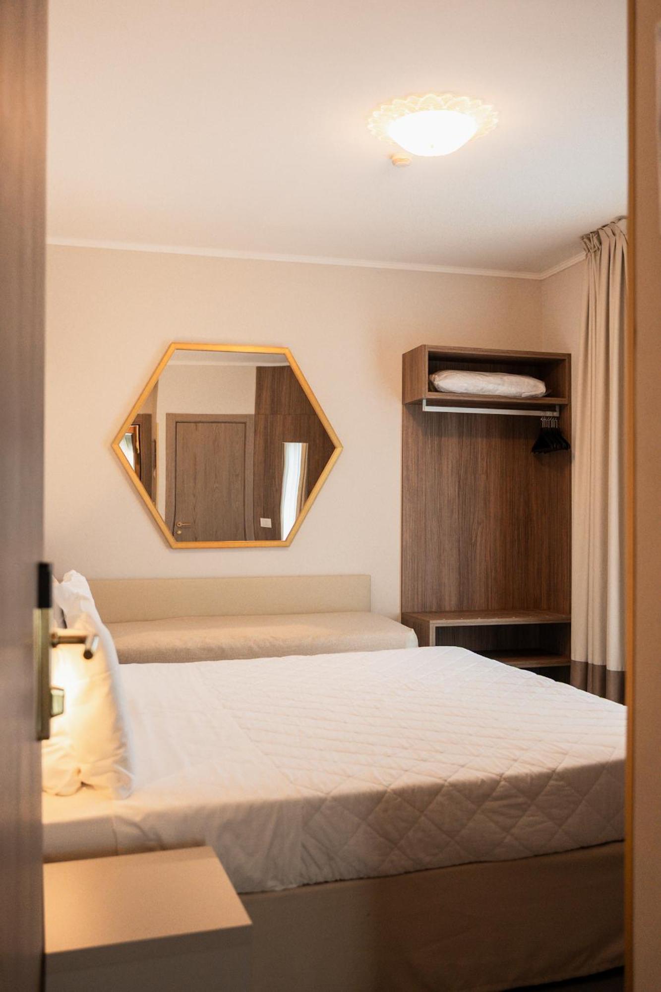 Hotel Marco Polo Lido di Jesolo Bagian luar foto